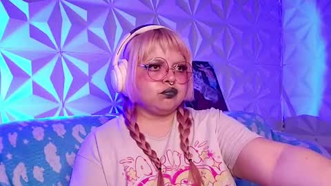 Gina George online show from April 2026 02:37:02 AM
