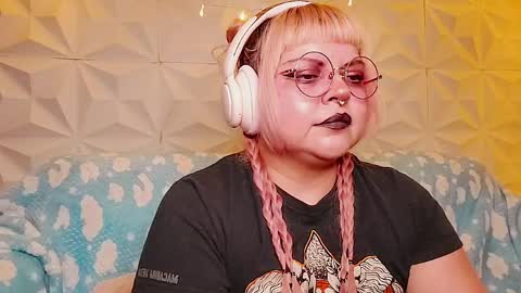 Gina George online show from May 2026 11:23:04 PM
