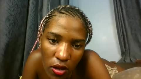 Snapshot of sauce_pety chatting on April 2026 06:30:01 PM pety online show from April 2026 06:30:01 PM