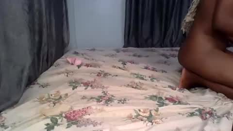 Snapshot of sauce_pety chatting on April 2026 06:31:02 PM pety online show from April 2026 06:31:02 PM