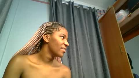 Snapshot of sauce_pety chatting on April 2026 04:54:02 AM pety online show from April 2026 04:54:02 AM