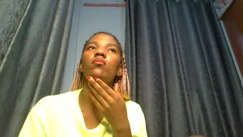Snapshot of sauce_pety chatting on April 2026 04:39:01 AM pety online show from April 2026 04:39:01 AM
