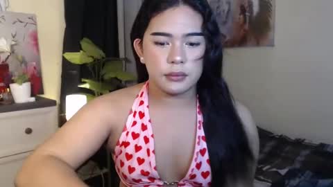 Snapshot of saucey_rhed chatting on February 2025 12:01:02 PM RHED online show from February 2025 12:01:02 PM