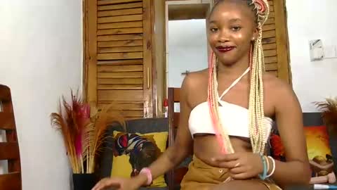Snapshot of saucy_angels chatting on March 2025 01:57:02 PM Saucy online show from March 2025 01:57:02 PM