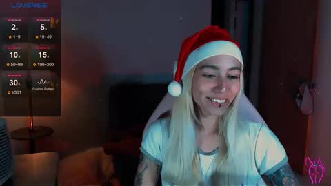 Snapshot of saucy_jenn1 chatting on December 2024 09:53:02 PM I AM JENN online show from December 2024 09:53:02 PM