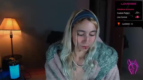 Snapshot of saucy_jenn1 chatting on December 2024 03:22:02 AM I AM JENN online show from December 2024 03:22:02 AM