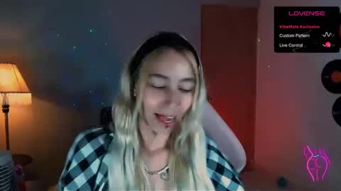 Snapshot of saucy_jenn1 chatting on January 2025 03:08:02 AM I AM JENN online show from January 2025 03:08:02 AM