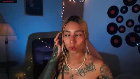 Snapshot of saucy_jenn1 chatting on February 2025 05:02:01 AM I AM JENN online show from February 2025 05:02:01 AM