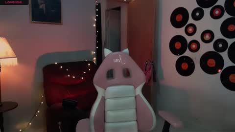 Snapshot of saucy_jenn1 chatting on February 2025 03:01:02 AM I AM JENN online show from February 2025 03:01:02 AM