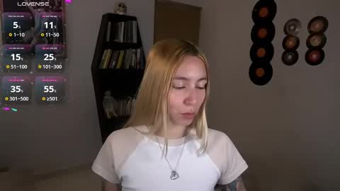 Snapshot of saucy_jenn1 chatting on October 2025 09:36:01 PM I AM JENN online show from October 2025 09:36:01 PM