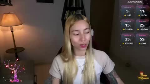 Snapshot of saucy_jenn1 chatting on October 2025 10:58:02 PM I AM JENN online show from October 2025 10:58:02 PM