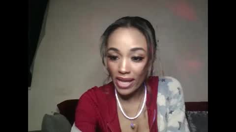 Snapshot of saucy_shanice chatting on May 2026 06:46:02 PM Shaniiice online show from May 2026 06:46:02 PM