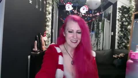 SaucySky online show from December 2024 12:40:02 AM