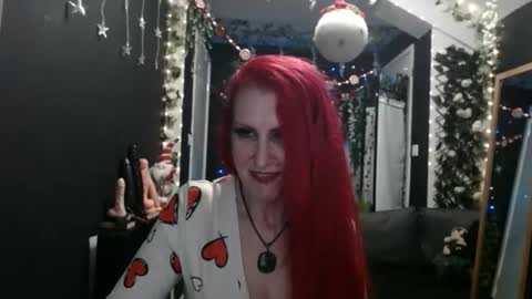 SaucySky online show from December 2024 10:32:02 PM