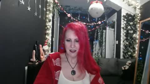 SaucySky online show from December 2024 09:11:02 PM