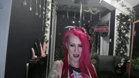 SaucySky online show from March 2026 09:06:01 PM