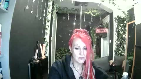 SaucySky online show from May 2026 07:13:01 AM