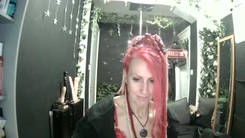 SaucySky online show from May 2026 09:12:02 PM