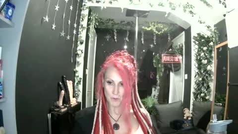 SaucySky online show from June 2026 11:00:01 PM