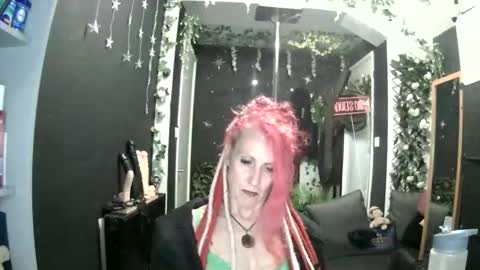 SaucySky online show from June 2026 08:42:01 PM