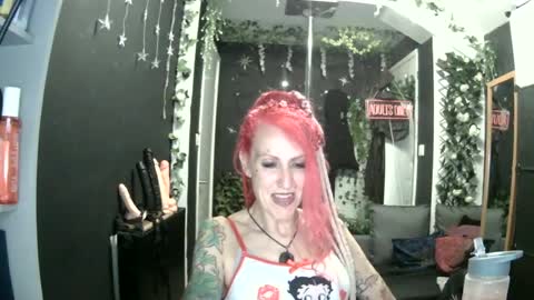 SaucySky online show from June 2026 08:28:01 PM