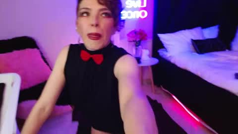 Snapshot of sauvage_lilith chatting on November 2025 08:45:01 PM lilith online show from November 2025 08:45:01 PM