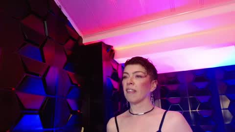 lilith online show from May 2026 03:35:02 AM