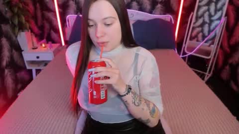 sauvagebirdy online show from March 2026 08:59:01 PM