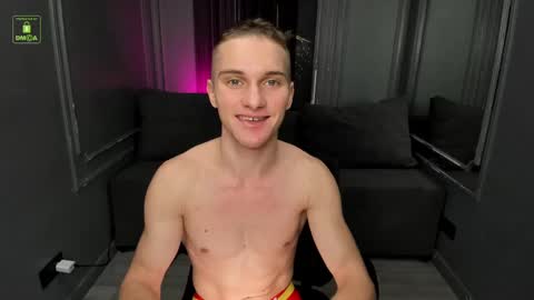 Snapshot of savage_hunterr chatting on March 2025 08:33:02 PM HARDin online show from March 2025 08:33:02 PM