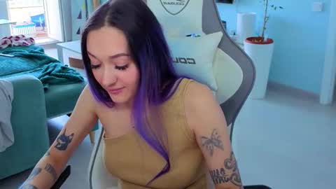 Ariel online show from April 2026 04:26:02 AM
