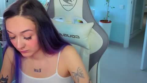 Ariel online show from May 2026 03:35:02 AM
