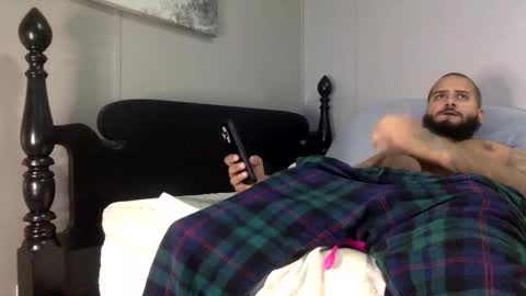 Snapshot of savagebullxxx chatting on January 2025 12:22:01 AM savagebullxxx online show from January 2025 12:22:01 AM