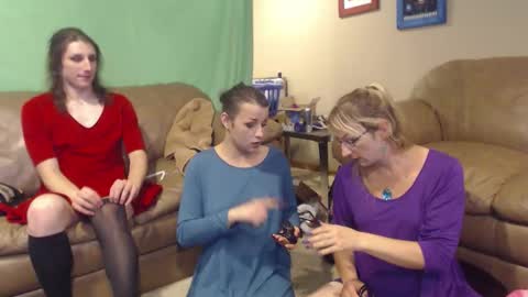 Savanah online show from November 2025 01:08:01 AM