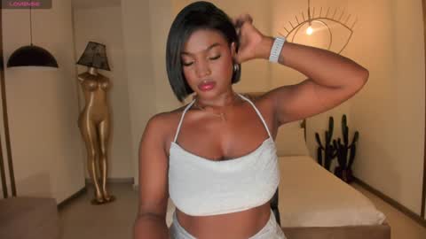 S a v a n n a h  online show from January 2025 11:32:02 AM