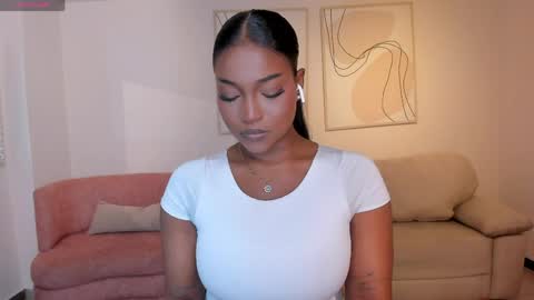 S a v a n n a h  online show from May 2026 07:51:02 PM