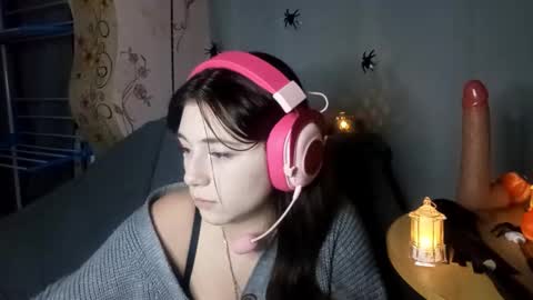 Sophie online show from November 2025 03:25:02 PM