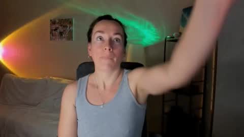 save the qween online show from November 2025 07:28:01 AM