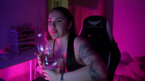 Naomi online show from April 2026 07:01:01 PM