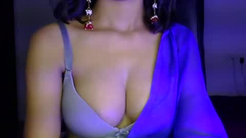 saxee online show from June 2026 01:21:01 PM