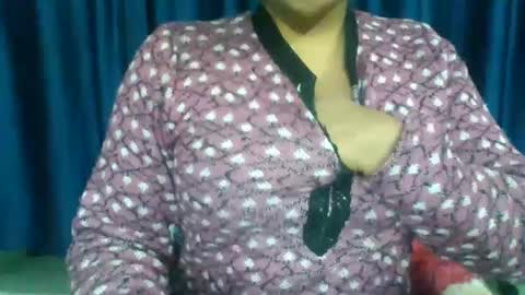 saxylady12 online show from February 2025 05:03:02 PM