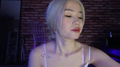 Snapshot of saya_lin chatting on November 2025 07:57:02 PM Saya online show from November 2025 07:57:02 PM