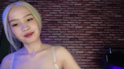 Snapshot of saya_lin chatting on November 2025 10:29:02 PM Saya online show from November 2025 10:29:02 PM