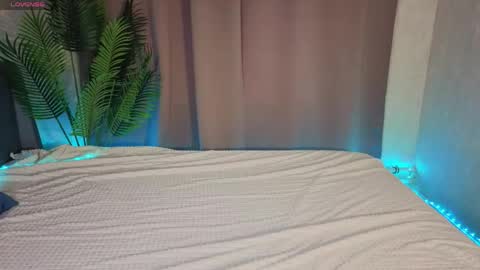 Kira  GMT 7 Mon Thu-Sun  0800am-0200pm  online show from May 2026 09:36:01 AM