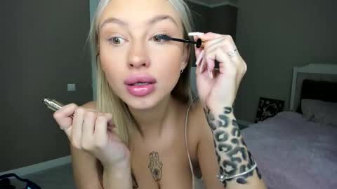 sayo_mao18 online show from October 2025 01:46:02 AM