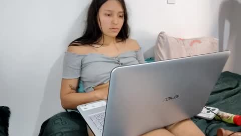 Snapshot of sayuce_black chatting on December 2024 09:25:02 PM sayuce black online show from December 2024 09:25:02 PM
