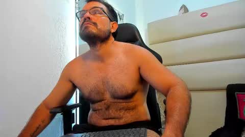 sebastian   muscleman  daddy   the better  latin  lover   online show from November 2025 12:07:01 PM