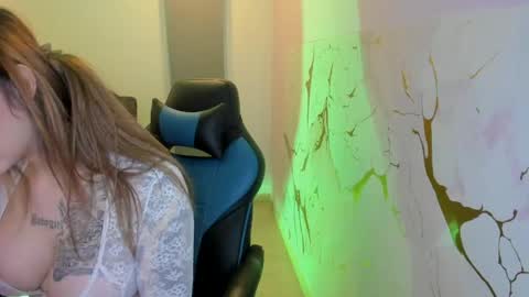 scarbadgirl_ online show from May 2026 03:22:01 AM