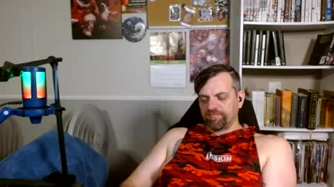 Snapshot of scarecrow2wm chatting on July 2026 04:15:01 AM Kent Clark online show from July 2026 04:15:01 AM