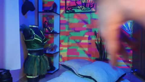 Scarlat Diamond  online show from March 2026 01:32:01 AM