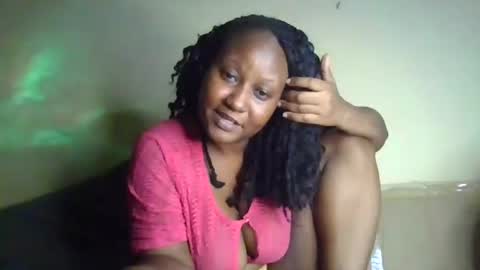 scarlet_25142359 online show from October 2025 12:11:01 AM